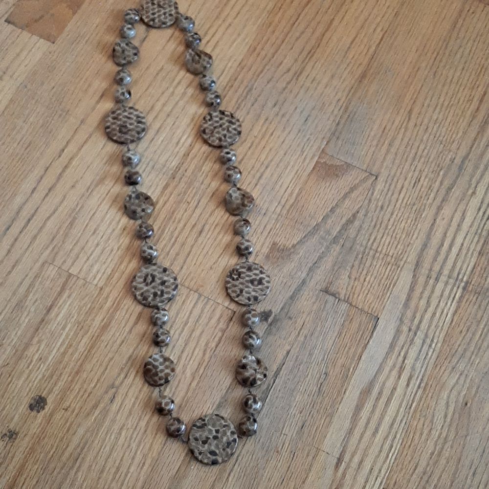 Long brown necklace - Picture 3 of 4